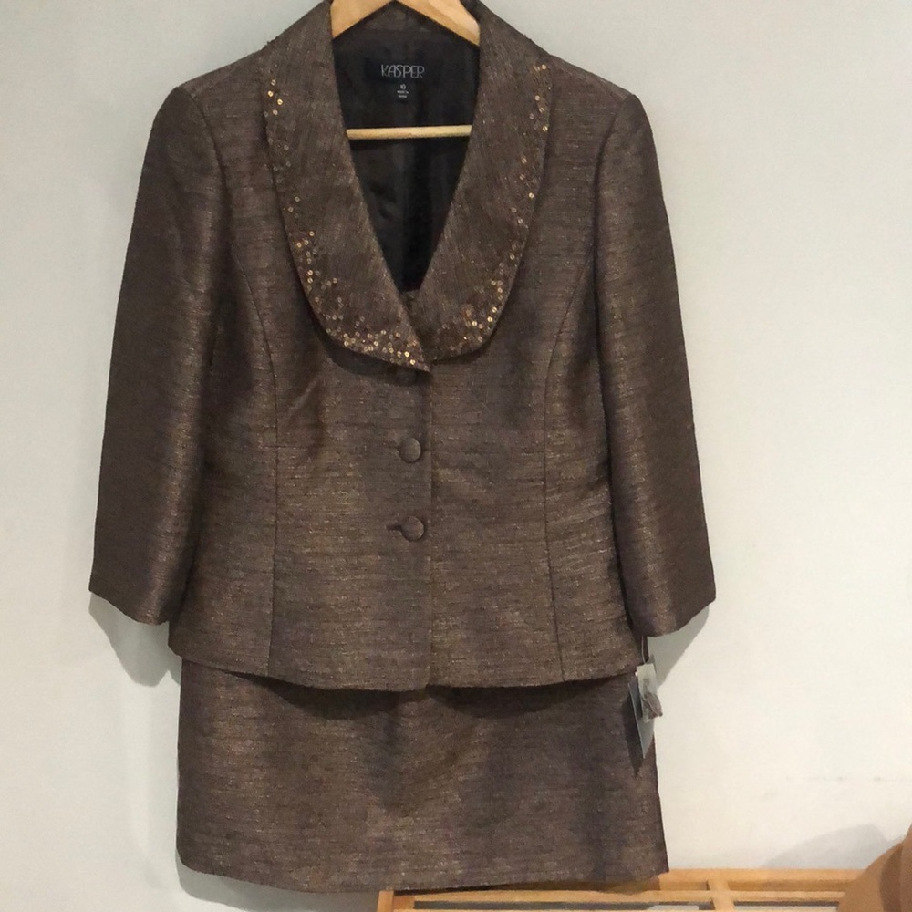 Matching set brown/bronze sequin detail suit skirt